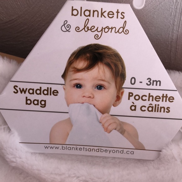 Blankets and Beyond Pink Owl Set of 4 Items - Picture 15 of 16